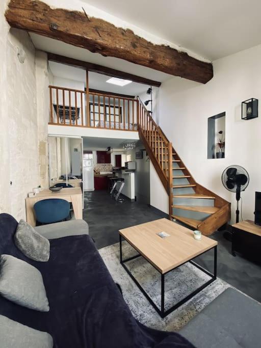 Maison De Ville En Plein Coeur D'Avignon Intramuros Esterno foto